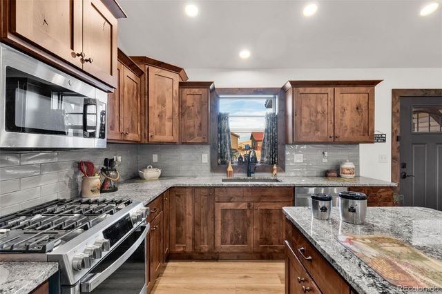 114 Third, Silver Cliff, CO 81252