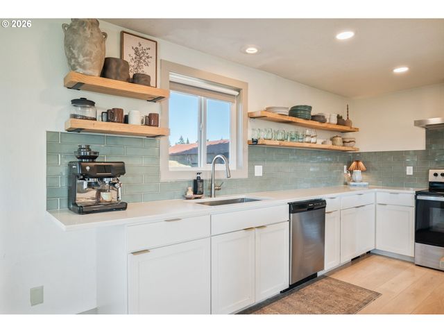 18209 Ne PEG Rd, Yacolt, WA 98675