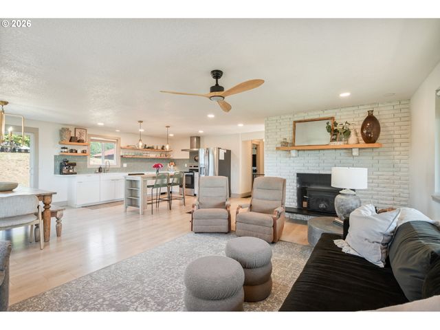18209 Ne PEG Rd, Yacolt, WA 98675