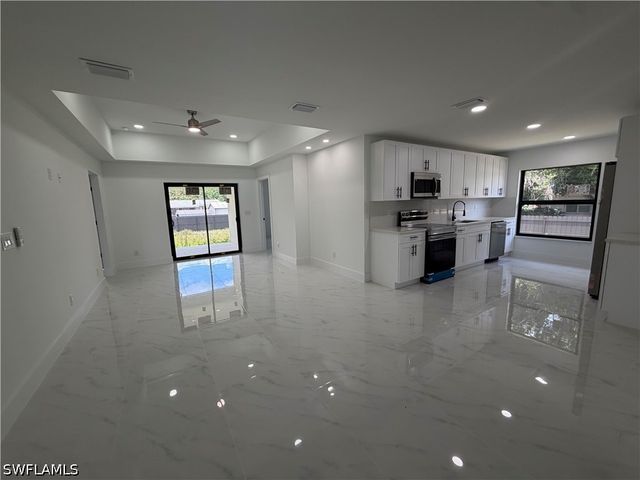 15 Louisiana RD, Lehigh Acres, FL 33936