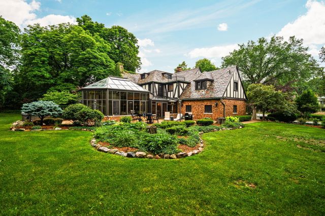 2010 Devonshire Road, Ann Arbor, MI 48104