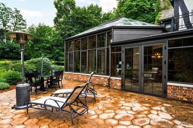 2010 Devonshire Road, Ann Arbor, MI 48104