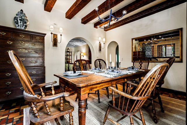 2010 Devonshire Road, Ann Arbor, MI 48104