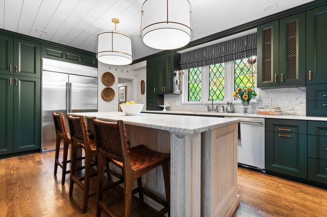 2010 Devonshire Road, Ann Arbor, MI 48104