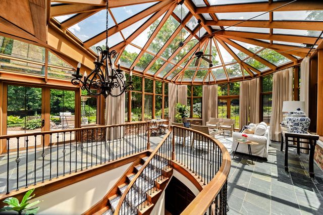 2010 Devonshire Road, Ann Arbor, MI 48104