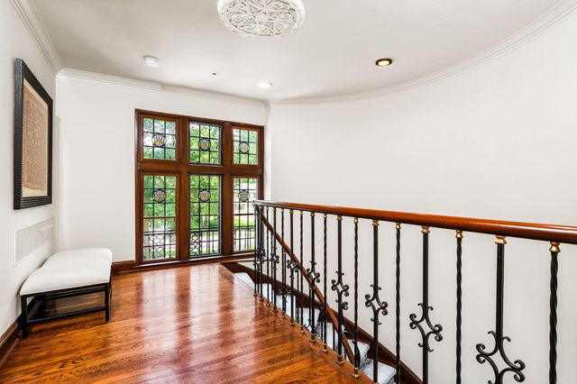 2010 Devonshire Road, Ann Arbor, MI 48104