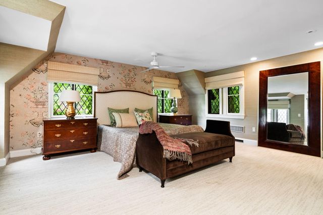 2010 Devonshire Road, Ann Arbor, MI 48104