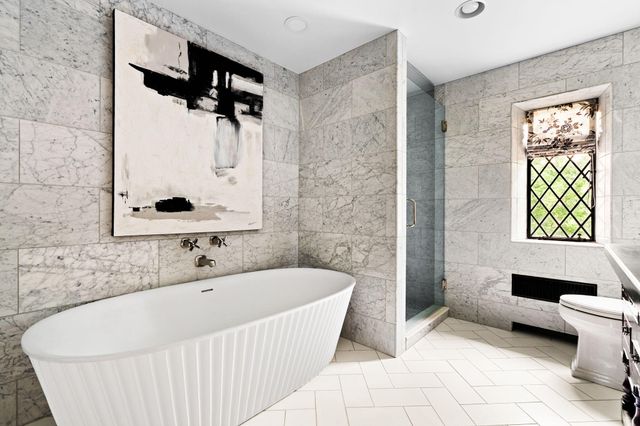 2010 Devonshire Road, Ann Arbor, MI 48104