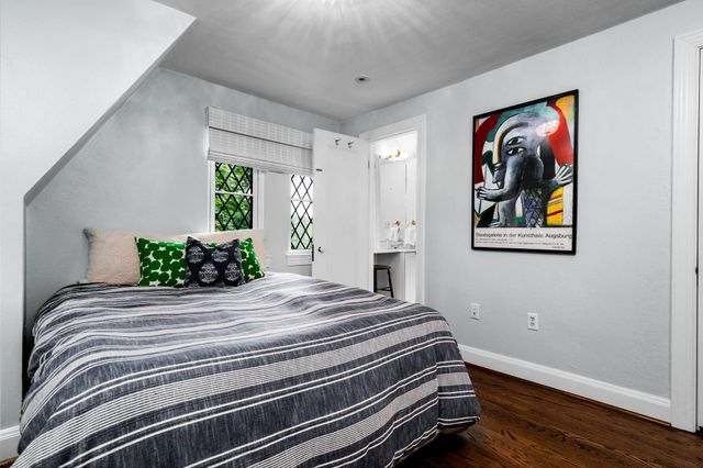 2010 Devonshire Road, Ann Arbor, MI 48104