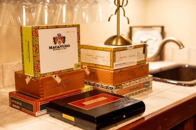 2010 Devonshire Road, Ann Arbor, MI 48104