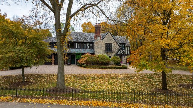 2010 Devonshire Road, Ann Arbor, MI 48104