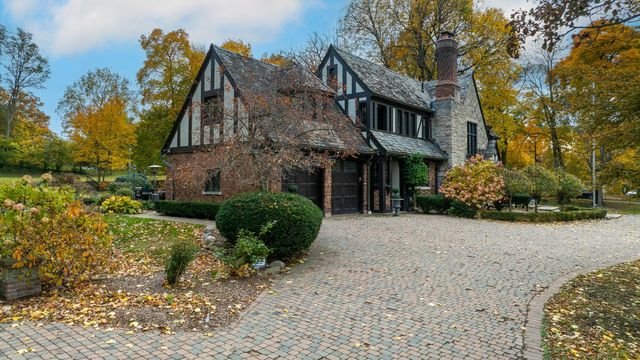 2010 Devonshire Road, Ann Arbor, MI 48104