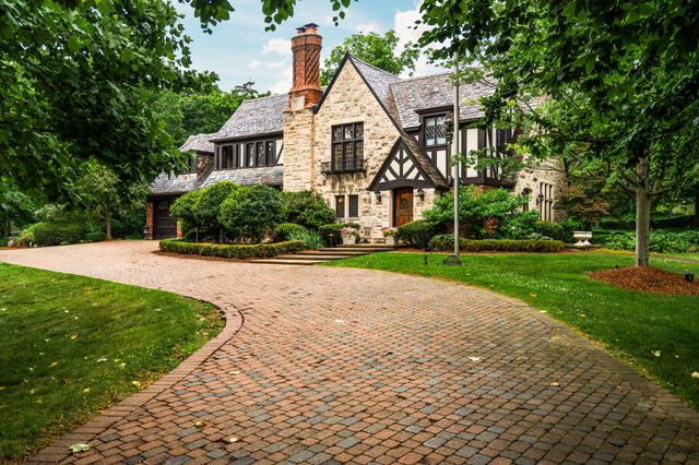 2010 Devonshire Road, Ann Arbor, MI 48104