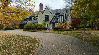 2010 Devonshire Road, Ann Arbor, MI 48104