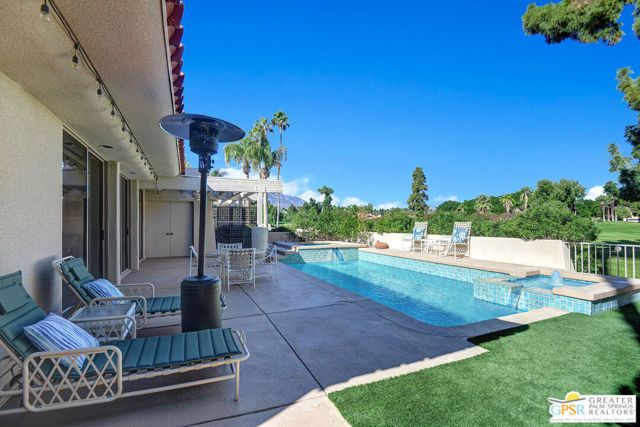 186 S Kavenish Drive, Rancho Mirage, CA 92270