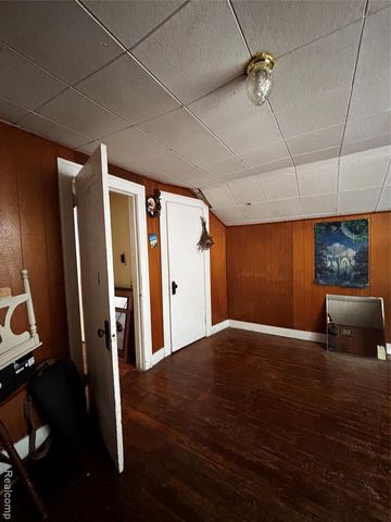 5809 Courville Street, Detroit, MI 48224
