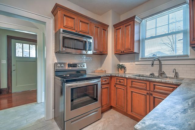 1125 Euclid Avenue, Bristol, VA 24201