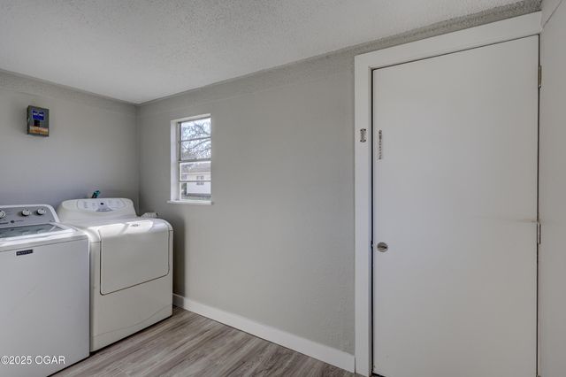 1002 Roosevelt Avenue 4, Joplin, MO 64801