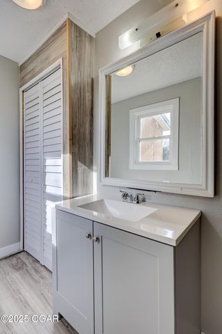 1002 Roosevelt Avenue 4, Joplin, MO 64801