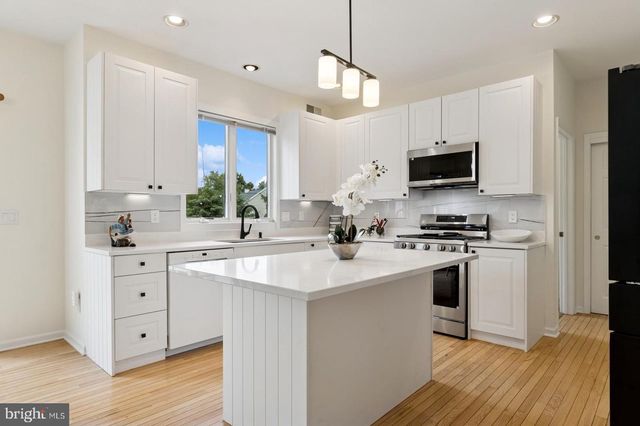 7 FLANDERS VALLEY CT, Skillman, NJ 08558