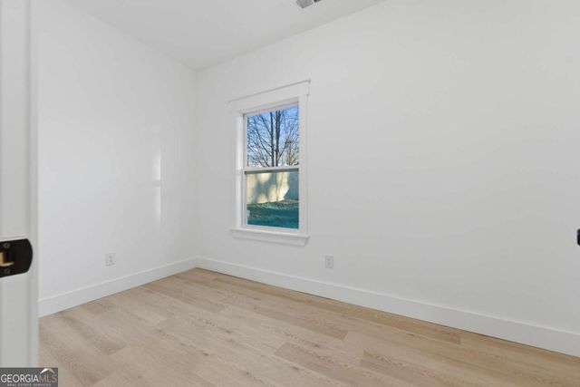 1043 Mccalla Street NE, Conyers, GA 30012