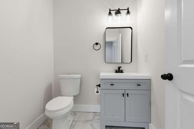 1043 Mccalla Street NE, Conyers, GA 30012