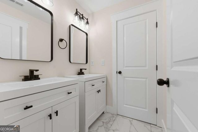 1043 Mccalla Street NE, Conyers, GA 30012