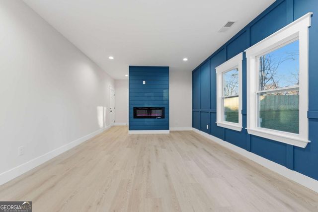 1043 Mccalla Street NE, Conyers, GA 30012