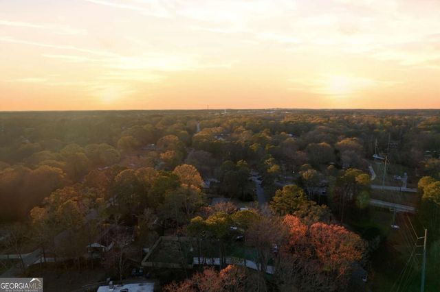 1043 Mccalla Street NE, Conyers, GA 30012