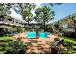 4040 San Felipe Street 106, Houston, TX 77027