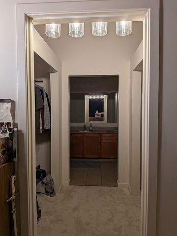 160 Fremont 213, Worcester, MA 01603