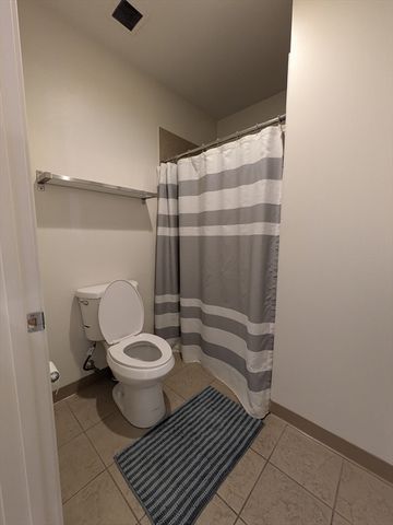 160 Fremont 213, Worcester, MA 01603