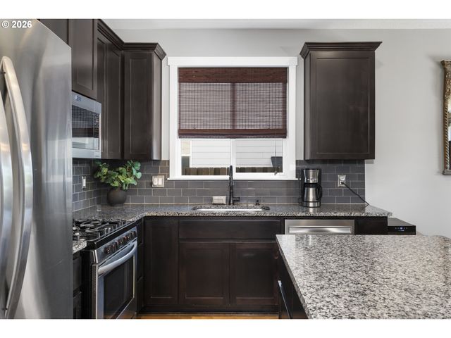 5897 Se 33RD St, Gresham, OR 97080