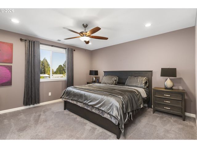 5897 Se 33RD St, Gresham, OR 97080