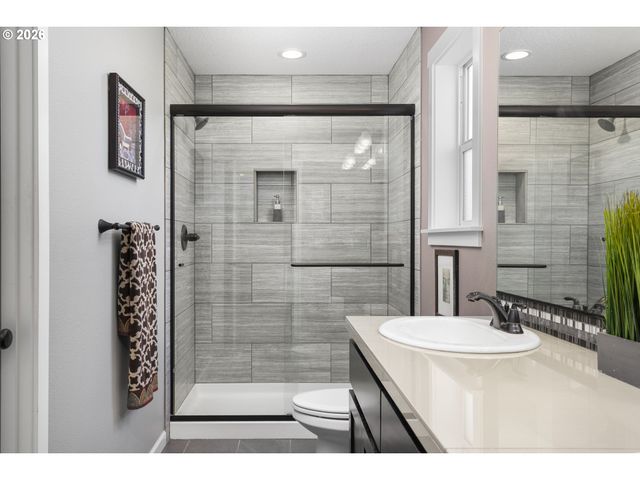 5897 Se 33RD St, Gresham, OR 97080