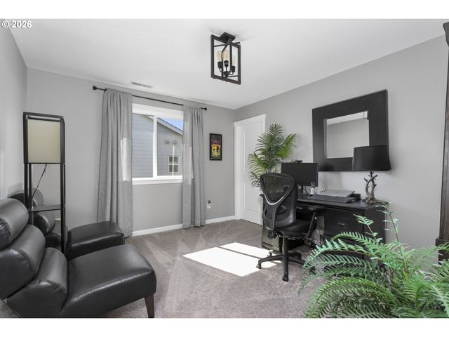 5897 Se 33RD St, Gresham, OR 97080
