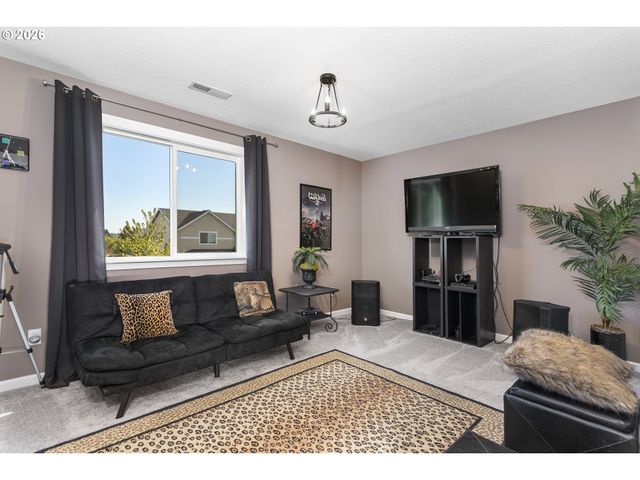 5897 Se 33RD St, Gresham, OR 97080
