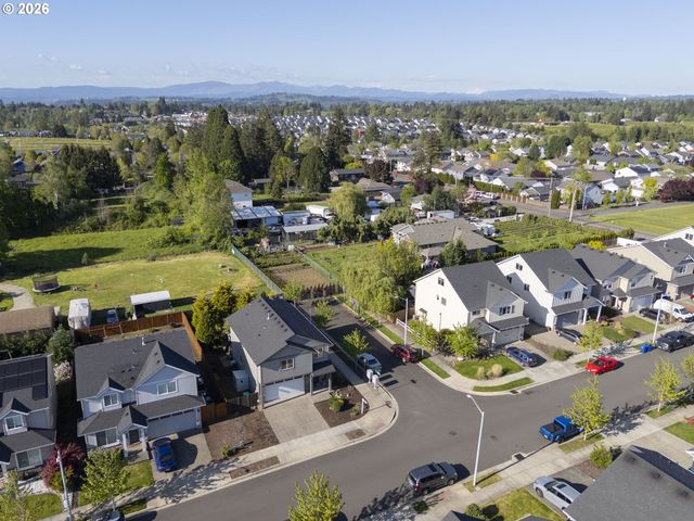 5897 Se 33RD St, Gresham, OR 97080