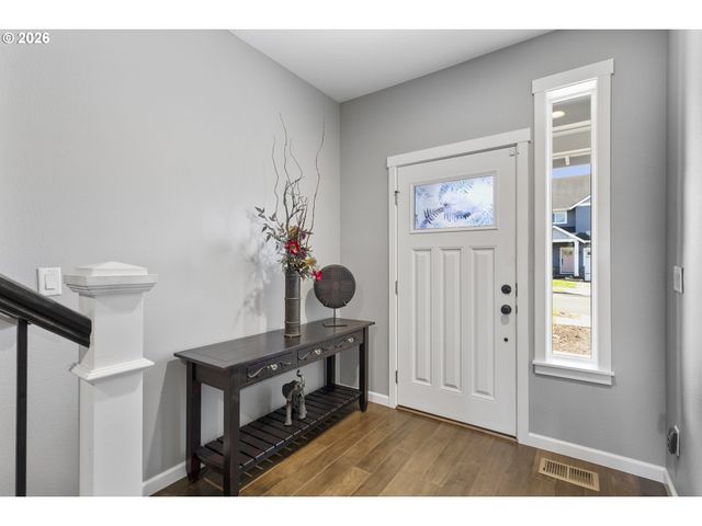5897 Se 33RD St, Gresham, OR 97080
