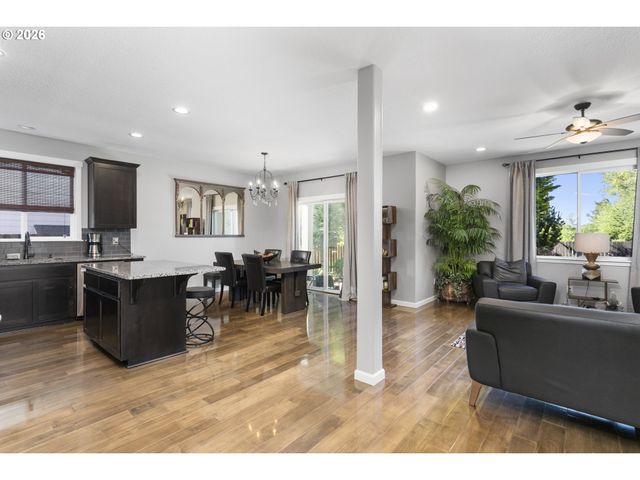 5897 Se 33RD St, Gresham, OR 97080
