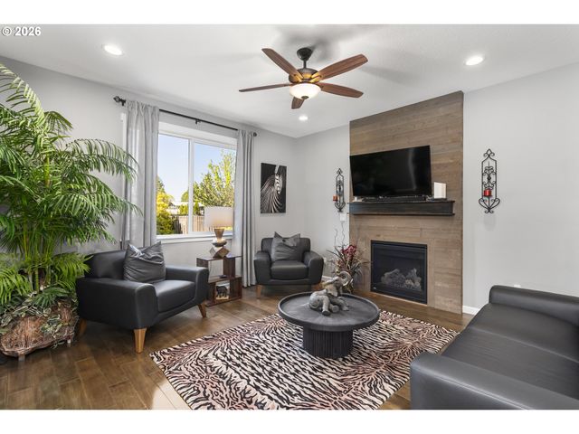5897 Se 33RD St, Gresham, OR 97080
