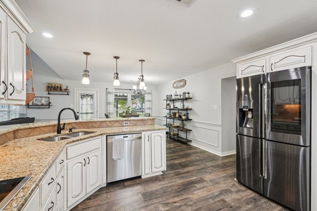 10072 Manor Way, Forney, TX 75126