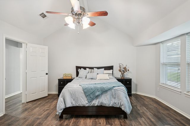 10072 Manor Way, Forney, TX 75126