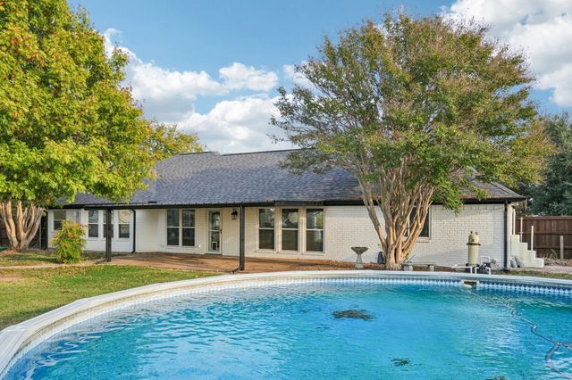 10072 Manor Way, Forney, TX 75126