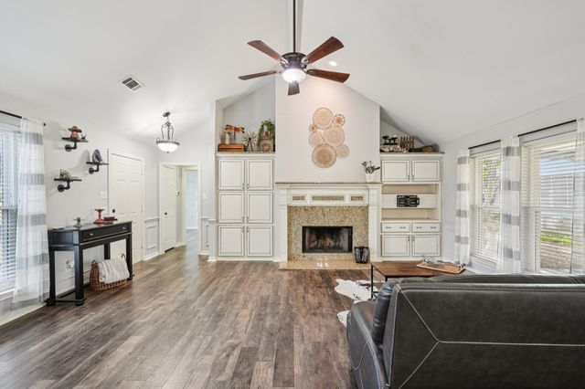 10072 Manor Way, Forney, TX 75126