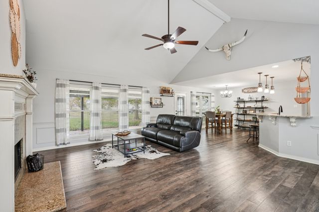 10072 Manor Way, Forney, TX 75126