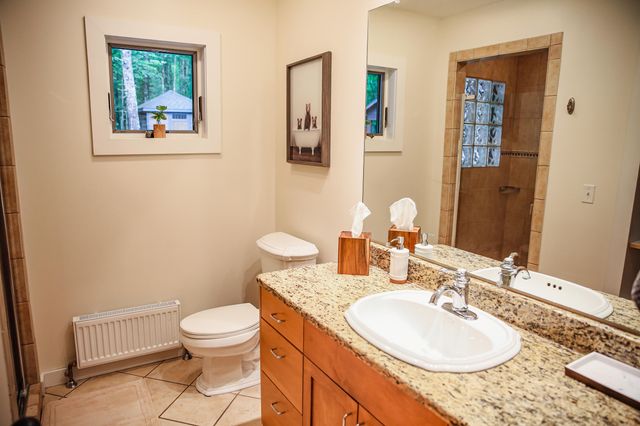 32 Seneca Trail, Jay, NY 12941