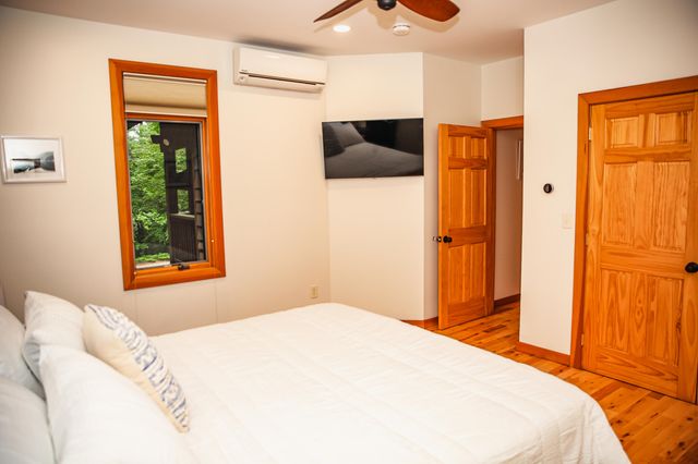 32 Seneca Trail, Jay, NY 12941