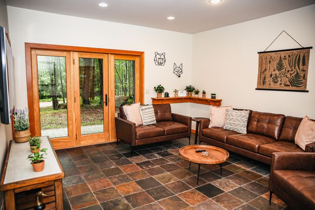 32 Seneca Trail, Jay, NY 12941