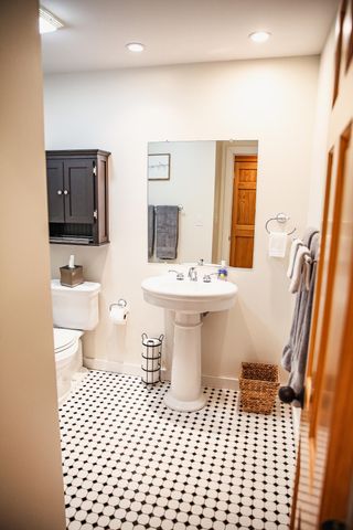 32 Seneca Trail, Jay, NY 12941